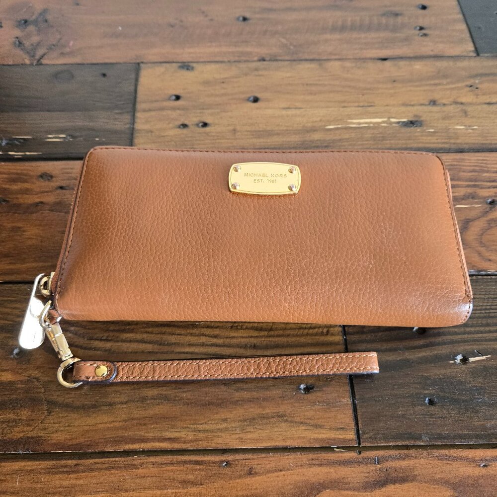 Michael Kors Brown Leather Wristlet